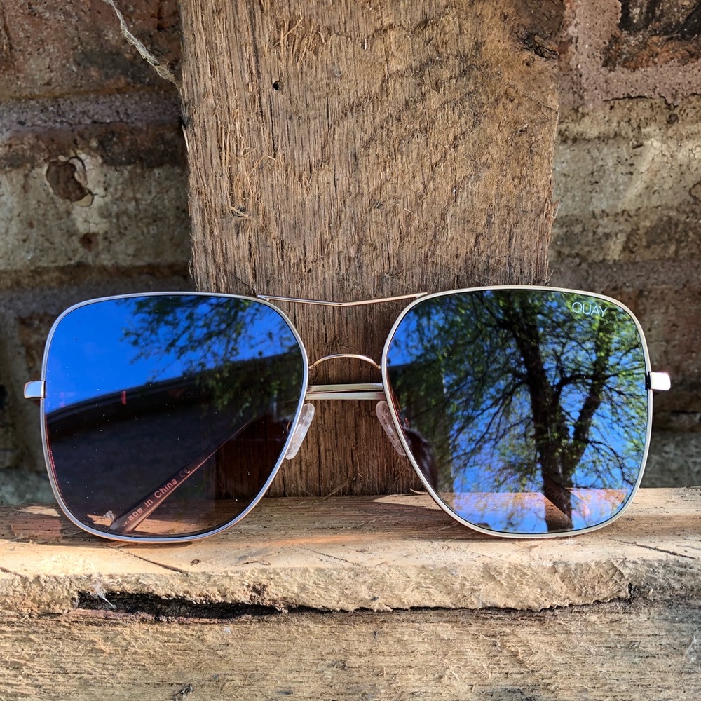 Quay | stop & stare 🕶